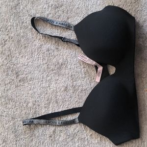 VS wireless bra